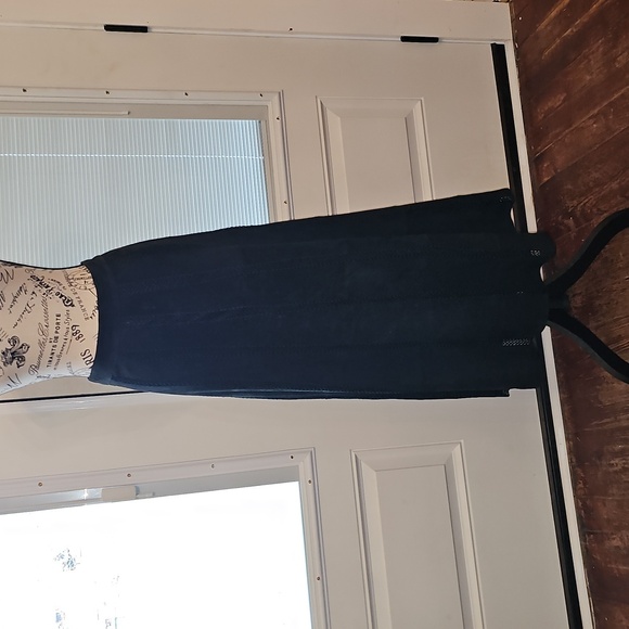 Black Leather Maxi Skirt - Picture 2 of 9